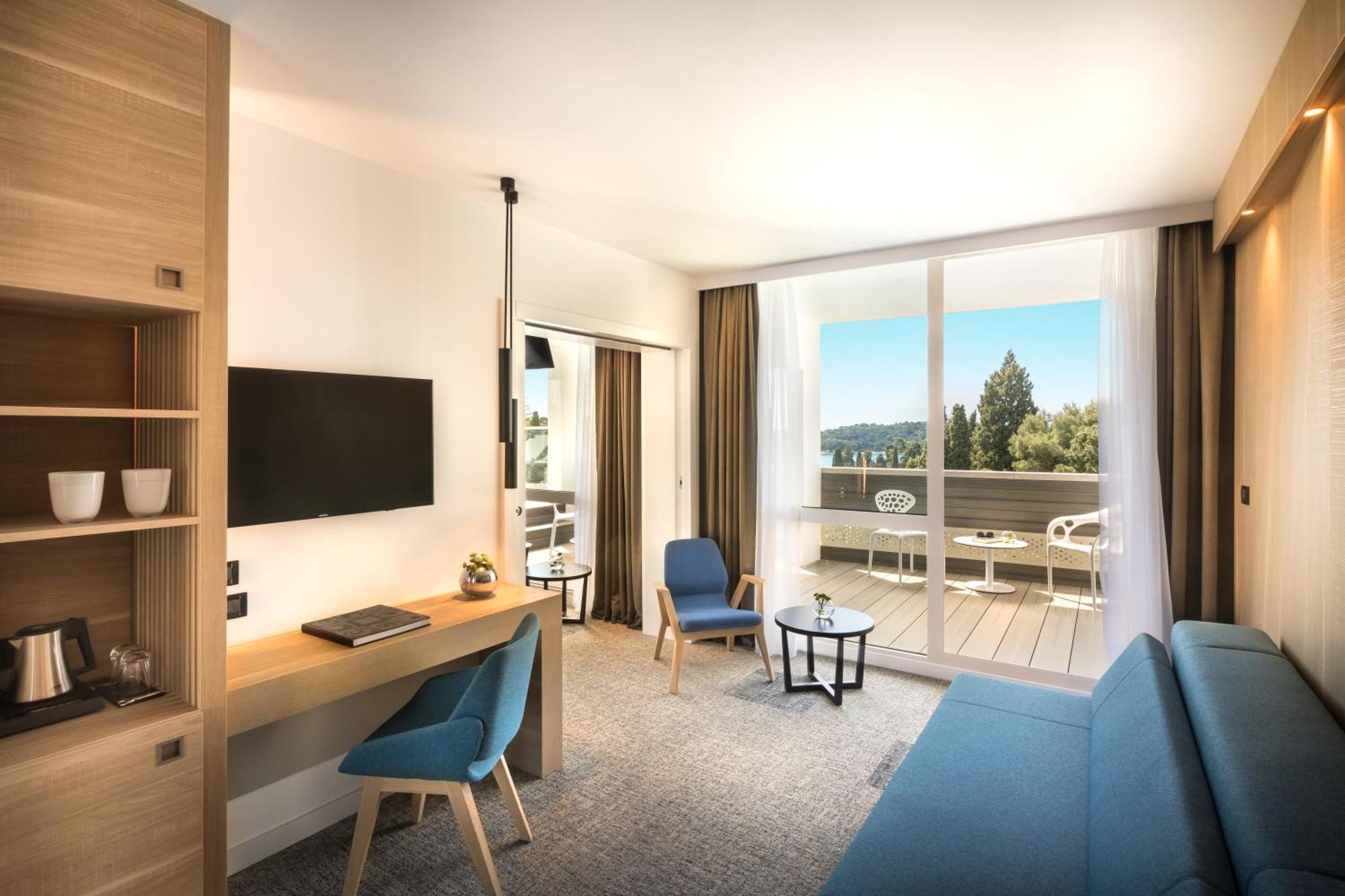 Deluxe Suite Eden