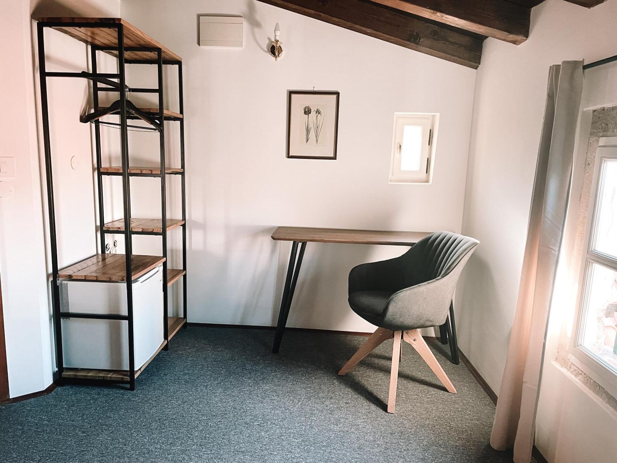 Double Room Cronche Street Annex Building